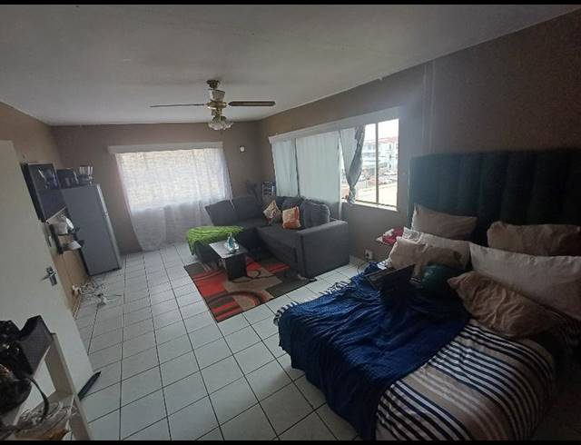 2 BEDROOM APARTMENT FOR SALE IN SYDENHAM